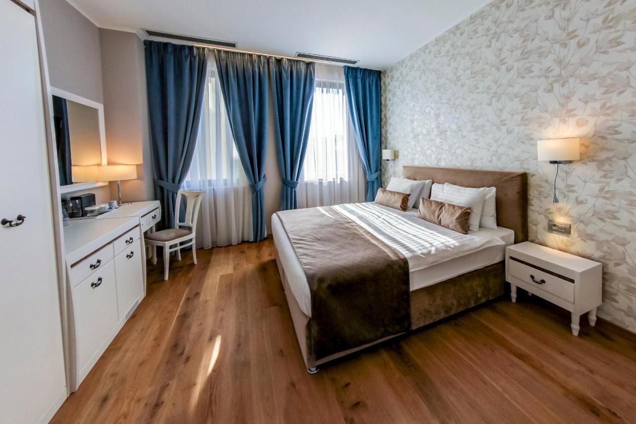 New Era Hotel Old Town - Covered Pay Parking Within 10 Minutes Walk Bucureşti Eksteriør bilde